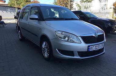 Минивэн Skoda Roomster 2011 в Луцке