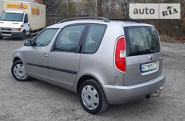 Минивэн Skoda Roomster 2006 в Надворной