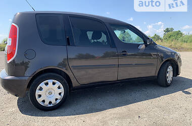 Минивэн Skoda Roomster 2011 в Калуше