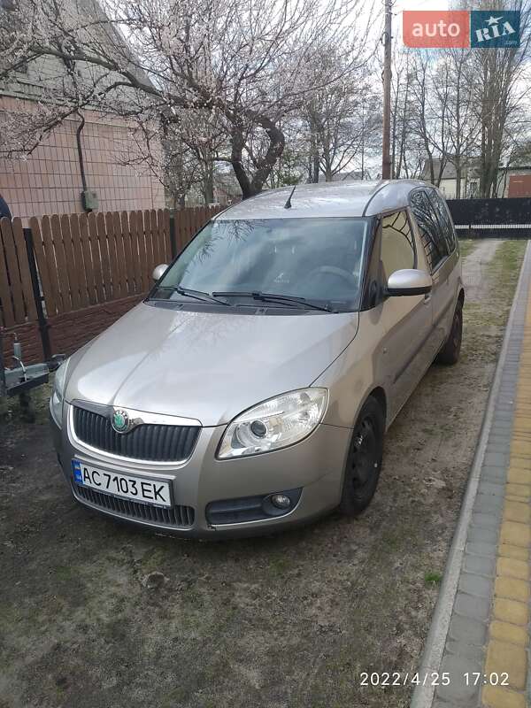 Микровэн Skoda Roomster 2009 в Любешове