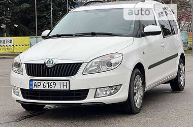 Микровэн Skoda Roomster 2011 в Запорожье