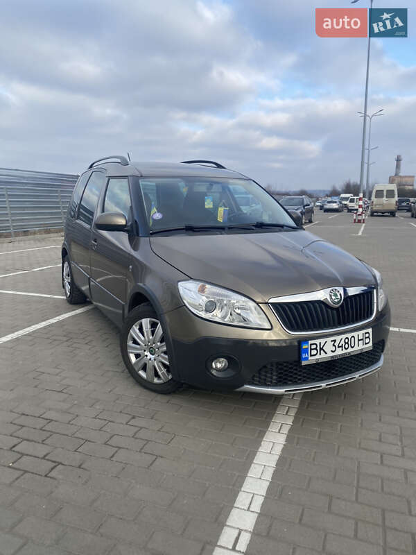 Skoda Roomster 2011