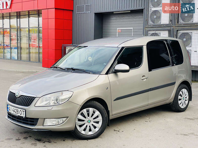 Микровэн Skoda Roomster 2011 в Днепре