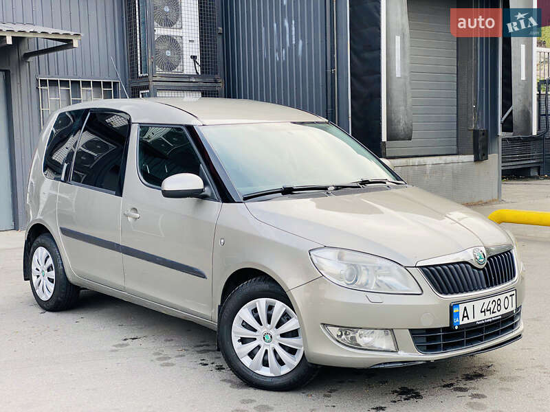 Микровэн Skoda Roomster 2011 в Днепре
