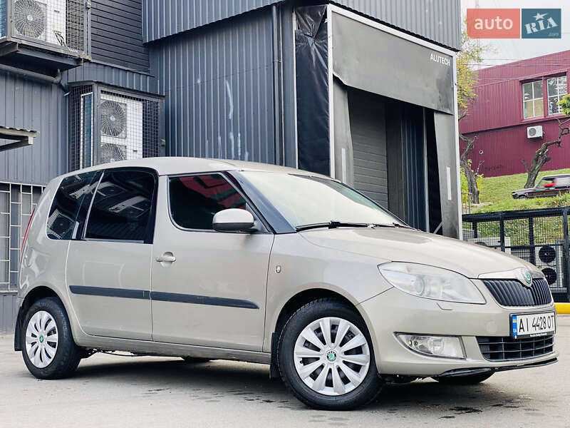 Микровэн Skoda Roomster 2011 в Днепре