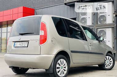 Микровэн Skoda Roomster 2011 в Днепре