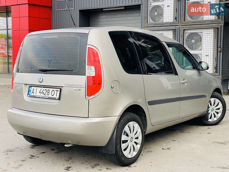 Микровэн Skoda Roomster 2011 в Днепре