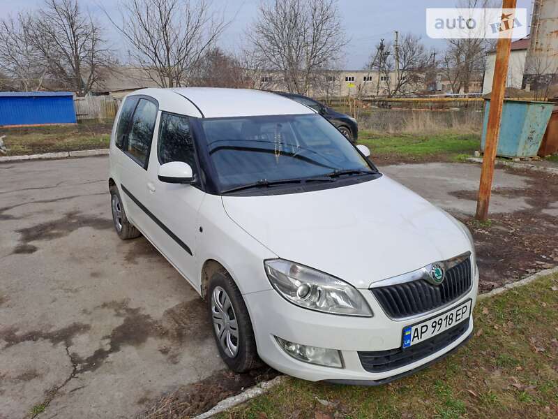 Микровэн Skoda Roomster 2011 в Запорожье