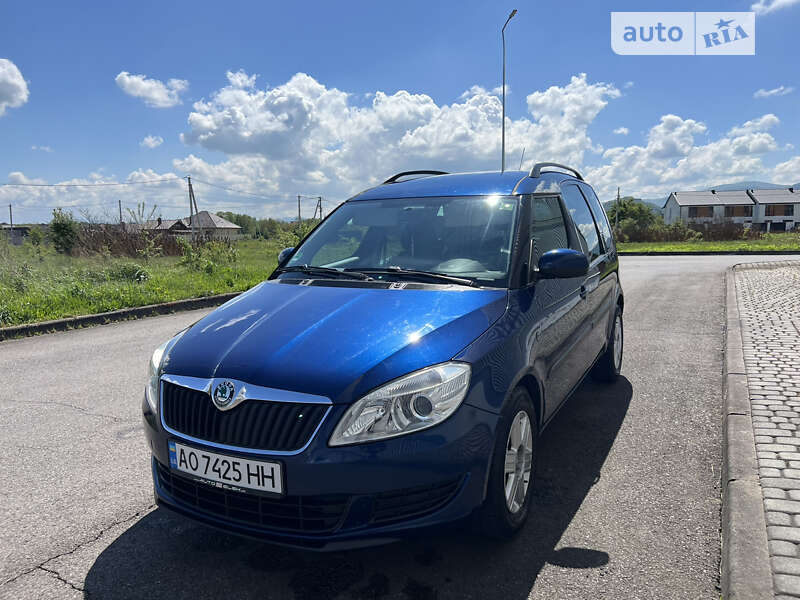 Микровэн Skoda Roomster 2010 в Хусте