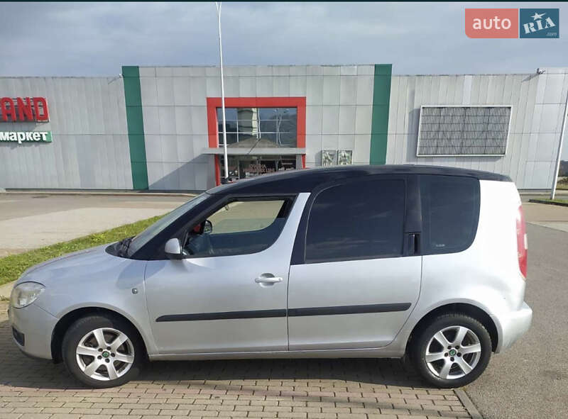 Микровэн Skoda Roomster 2007 в Хусте