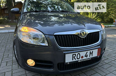 Микровэн Skoda Roomster 2010 в Дрогобыче