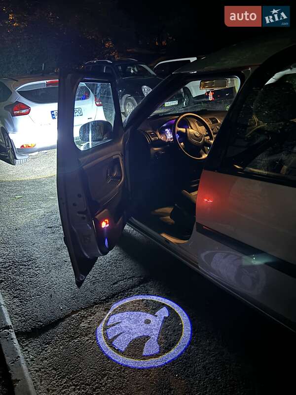 Мікровен Skoda Roomster 2011 в Києві