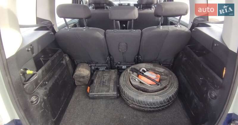 Микровэн Skoda Roomster 2013 в Лубнах