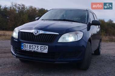 Микровэн Skoda Roomster 2013 в 