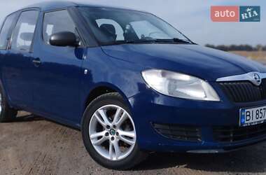 Микровэн Skoda Roomster 2013 в 