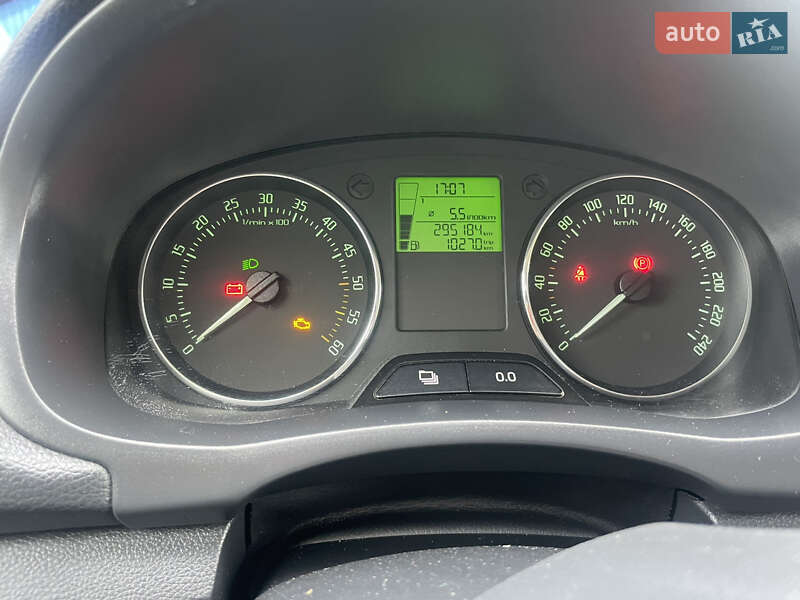 Микровэн Skoda Roomster 2015 в Броварах фото 5 Микровэн Skoda Roomster 2015 в Броварах