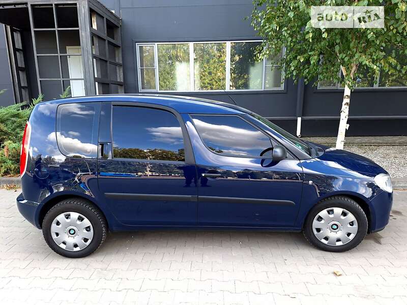 Микровэн Skoda Roomster 2009 в Белой Церкви