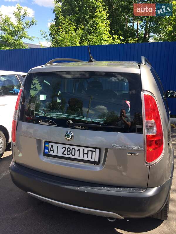 Мікровен Skoda Roomster 2010 в Ірпені
