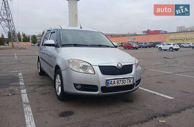 Мікровен Skoda Roomster 2008 в Києві