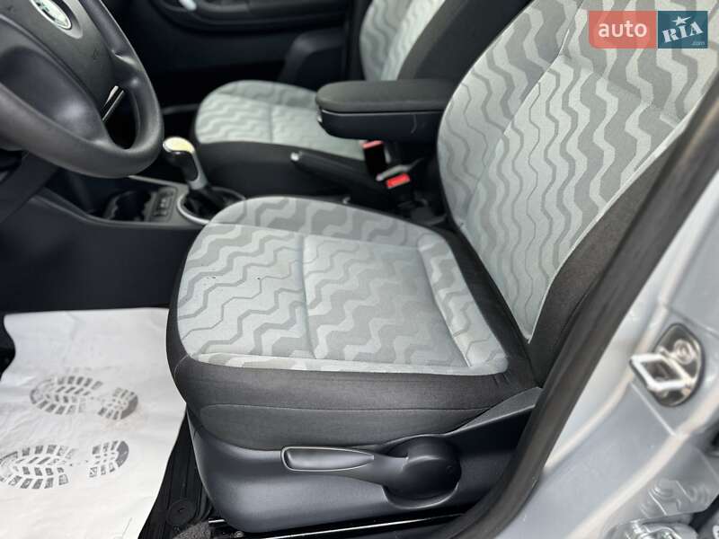 Мікровен Skoda Roomster 2008 в Дубні