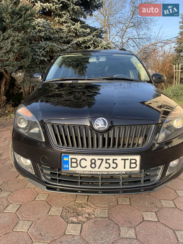 Микровэн Skoda Roomster 2015 в Львове