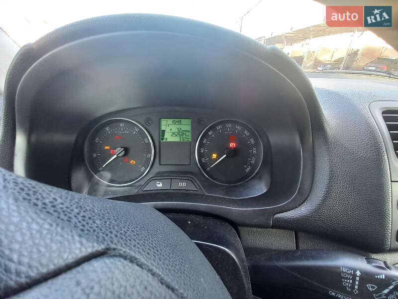 Мікровен Skoda Roomster 2011 в Ужгороді