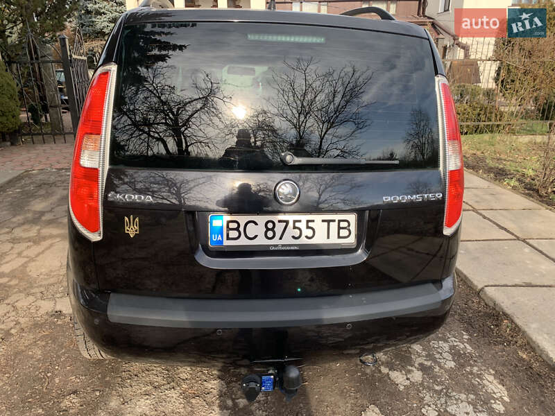 Микровэн Skoda Roomster 2015 в Львове