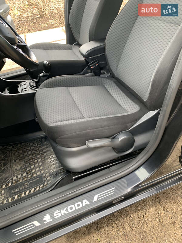 Микровэн Skoda Roomster 2015 в Львове