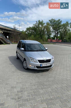 Микровэн Skoda Roomster 2012 в 