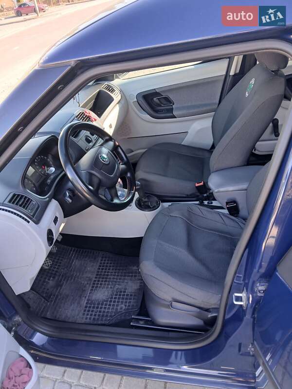 Мікровен Skoda Roomster 2012 в Львові