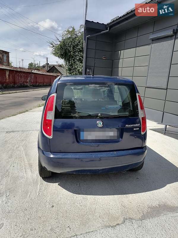 Skoda Roomster 2012