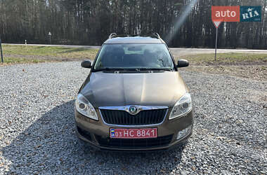 Микровэн Skoda Roomster 2012 в 
