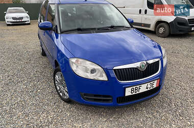 Микровэн Skoda Roomster 2009 в 