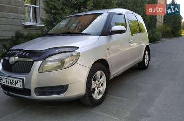 Микровэн Skoda Roomster 2008 в Умани