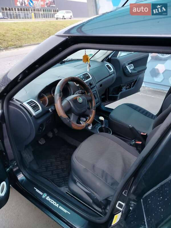Мікровен Skoda Roomster 2009 в Сатанові