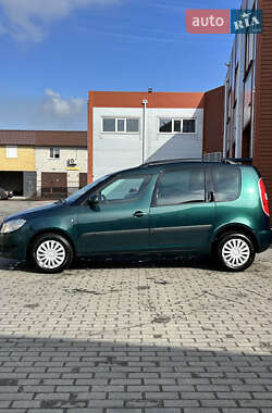 Микровэн Skoda Roomster 2010 в 