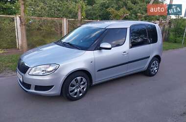 Микровэн Skoda Roomster 2012 в 