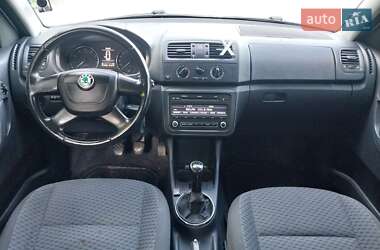Микровэн Skoda Roomster 2012 в 
