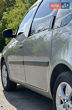 Микровэн Skoda Roomster 2006 в 