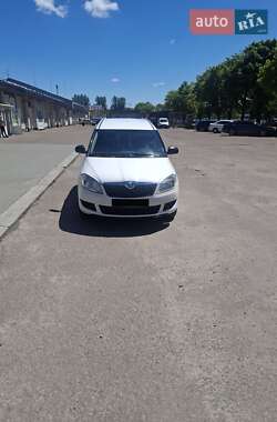 Микровэн Skoda Roomster 2013 в Львове