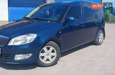 Мікровен Skoda Roomster 2011 в Бурштині