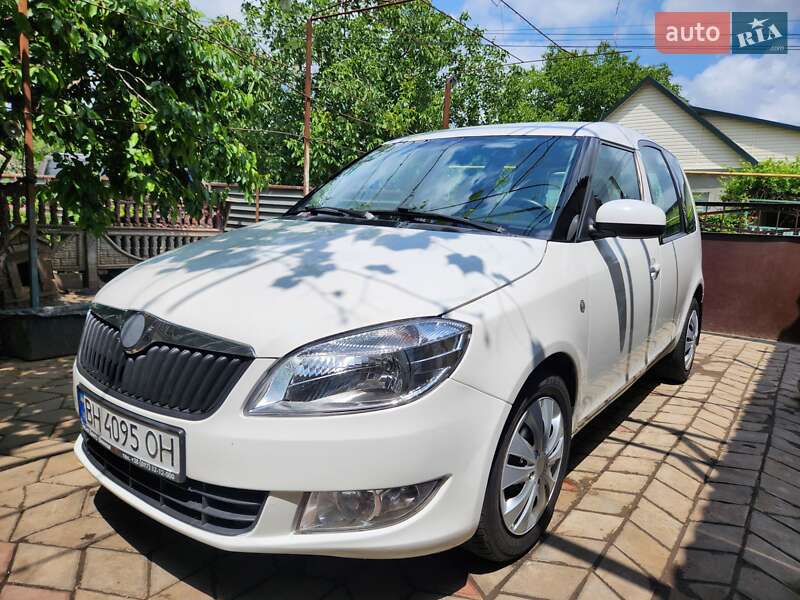 Микровэн Skoda Roomster 2010 в Раздельной