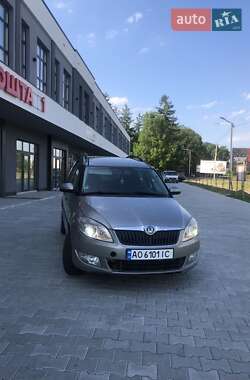 Микровэн Skoda Roomster 2010 в Ужгороде