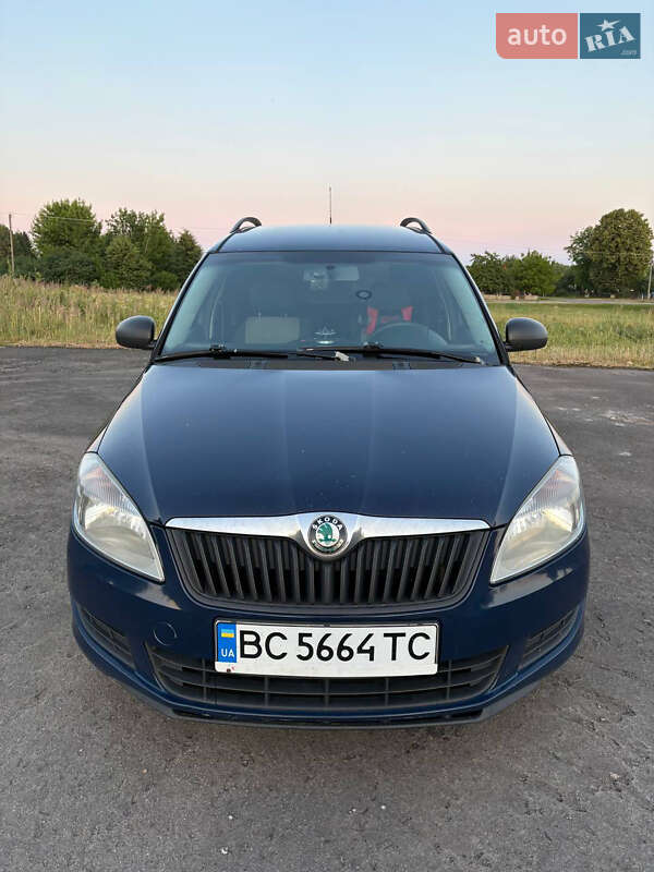 Мікровен Skoda Roomster 2010 в Львові