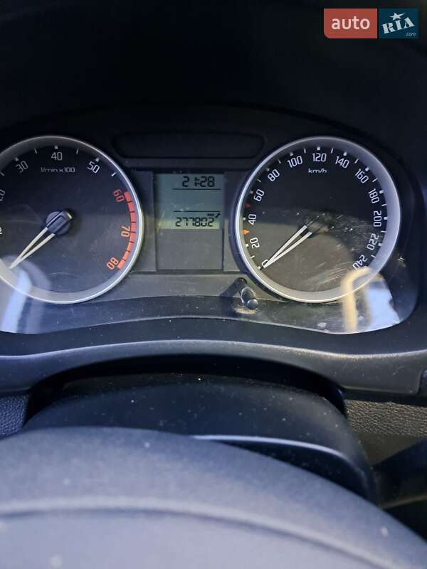 Мікровен Skoda Roomster 2008 в Рівному