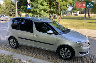 Микровэн Skoda Roomster 2010 в 