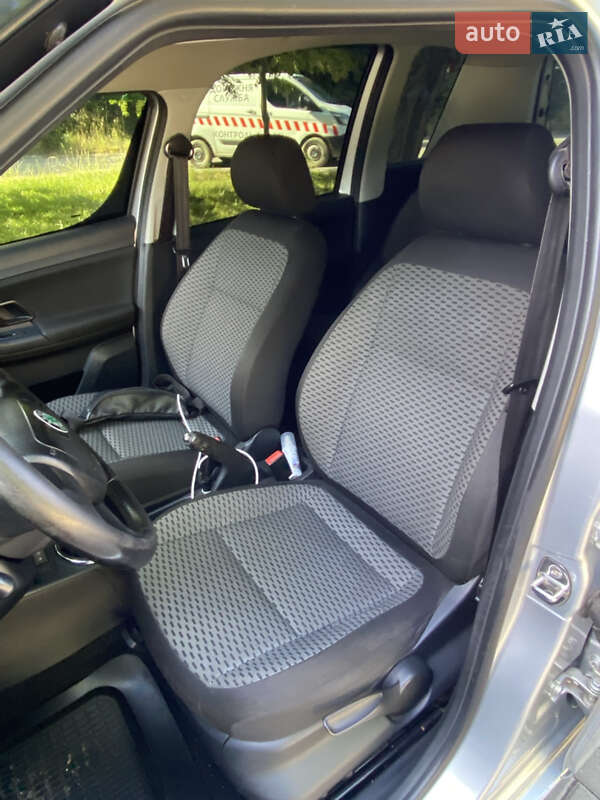 Мікровен Skoda Roomster 2010 в Львові