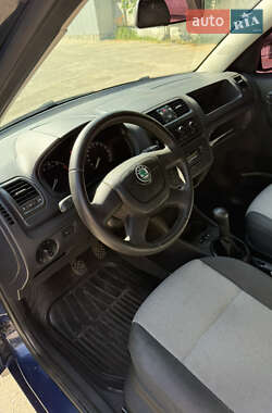 Микровэн Skoda Roomster 2009 в 
