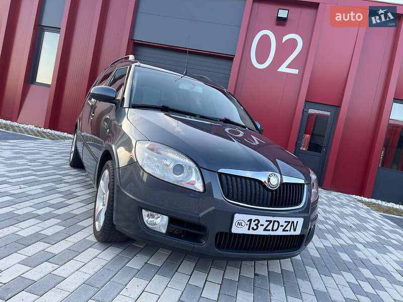 Микровэн Skoda Roomster 2008 в Львове
