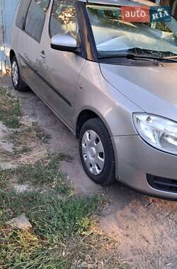 Микровэн Skoda Roomster 2009 в 